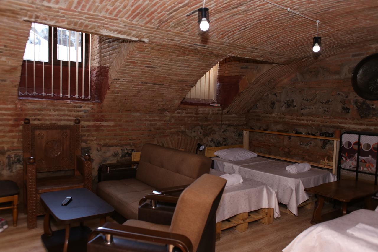 Guest House Kakabadzeebi 9 Τυφλίδα Εξωτερικό φωτογραφία